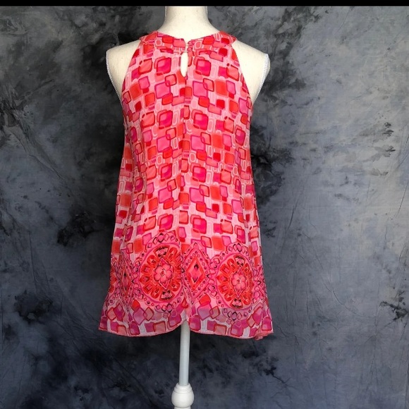 IZ- Amy Byer - Patterned coral and pink shirt! - Picture 3 of 4